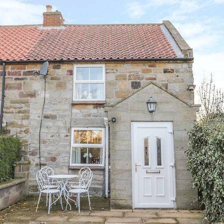 Dove Cottage ウィットビー エクステリア 写真